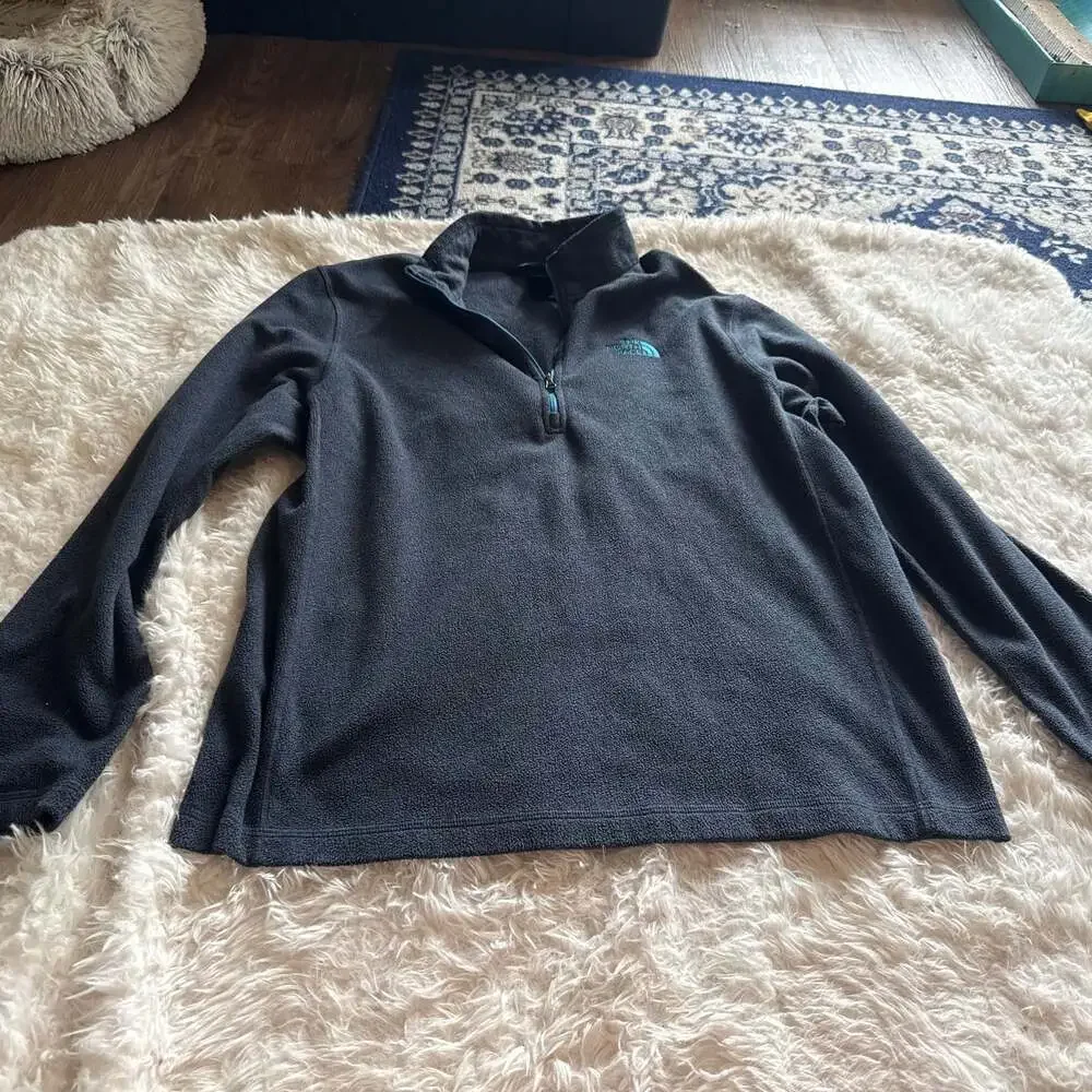 The North Face‎ Navy Blue 1/4 zip fleece Medium